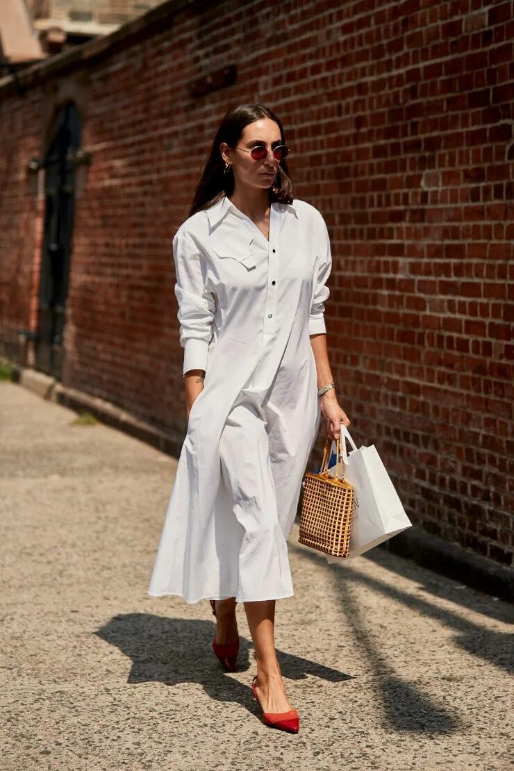 Платье рубашки женские стиль Style in a big city: what are the most fashionable girls in New York Harper's Ba