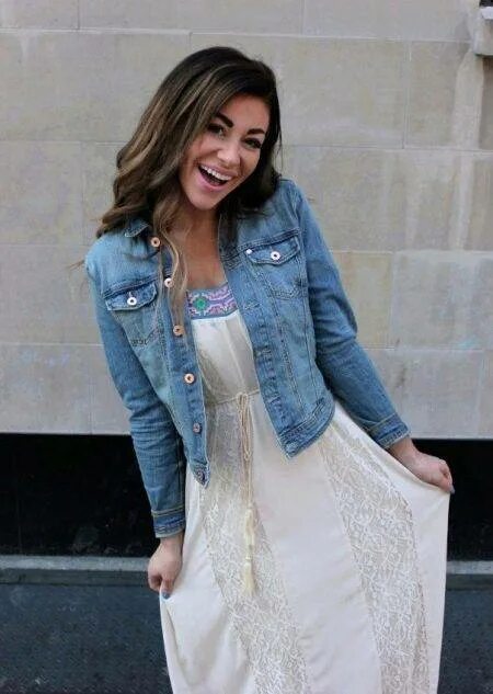 Платье с джинсовой курткой 2024 фото Короткая джинсовая куртка женская (40 фото): с чем носить?