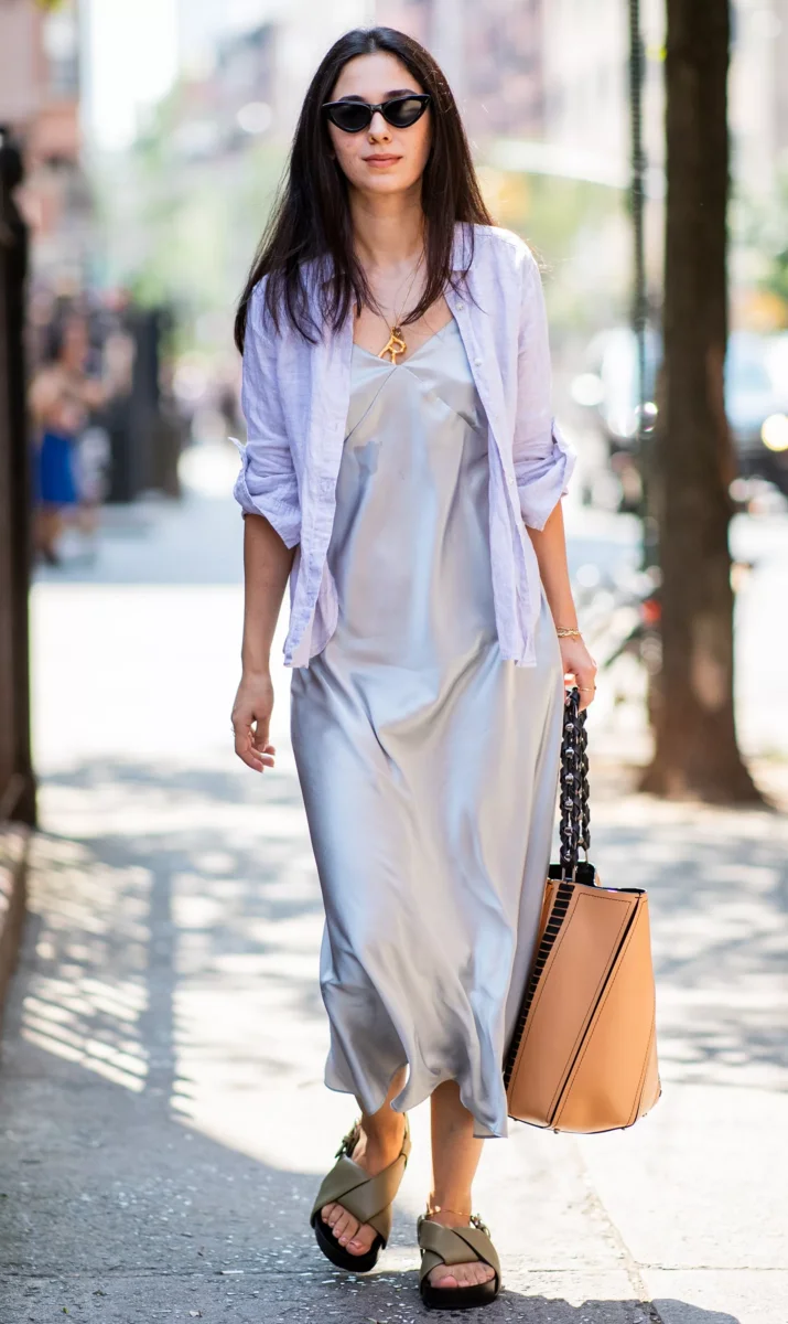 Платье с рубашкой сверху фото Какую одежду можно использовать в качестве второго слоя в жару (чтобы не быть сл