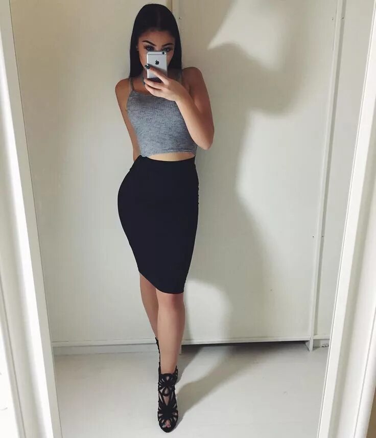 Платье селфи фото M E R C E D E S ➰ on Instagram: "Shoes from @simmishoes ✖" Outfit, Anziehsachen,