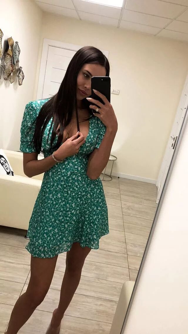 Платье селфи фото Пин от пользователя Balazs на доске women outfits Стильные наряды, Модные стили,