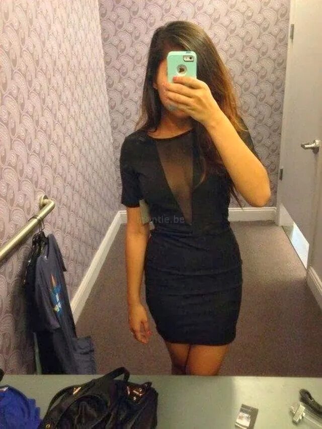 Платье селфи фото Девушка дома фото в зеркале: найдено 78 картинок