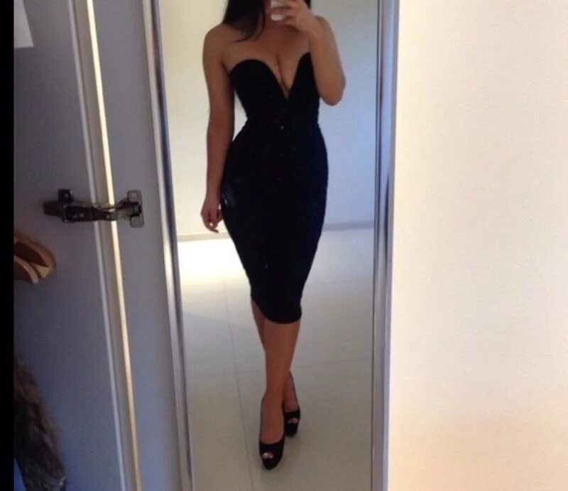 Платье селфи фото Полный рост перед зеркалом: найдено 89 изображений