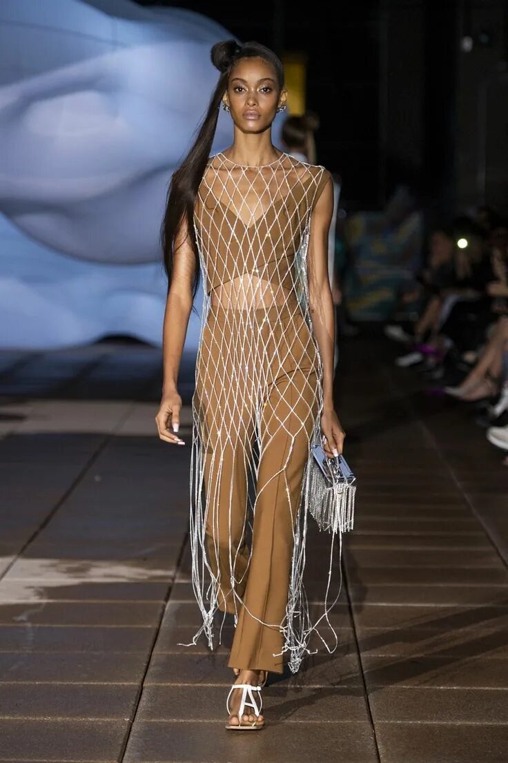 Платье сетка 2024 модные тенденции Tendenze moda Primavera-Estate 2019: 9 trend da indossare davvero Stile di moda,