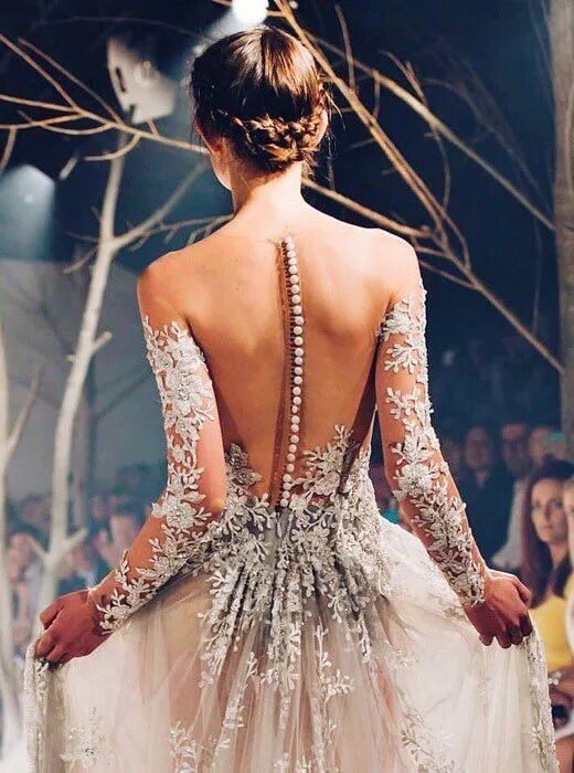Платье спина фото paolo sebastian back details are priceless Gowns, Wedding dresses, Gorgeous gown