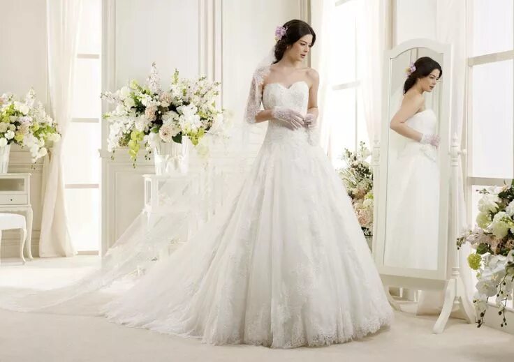 Платье свадебное фото салоны #ateliersposatina #napoli #campania #wedding #swag #bride #sposa #tuttosposi #ma