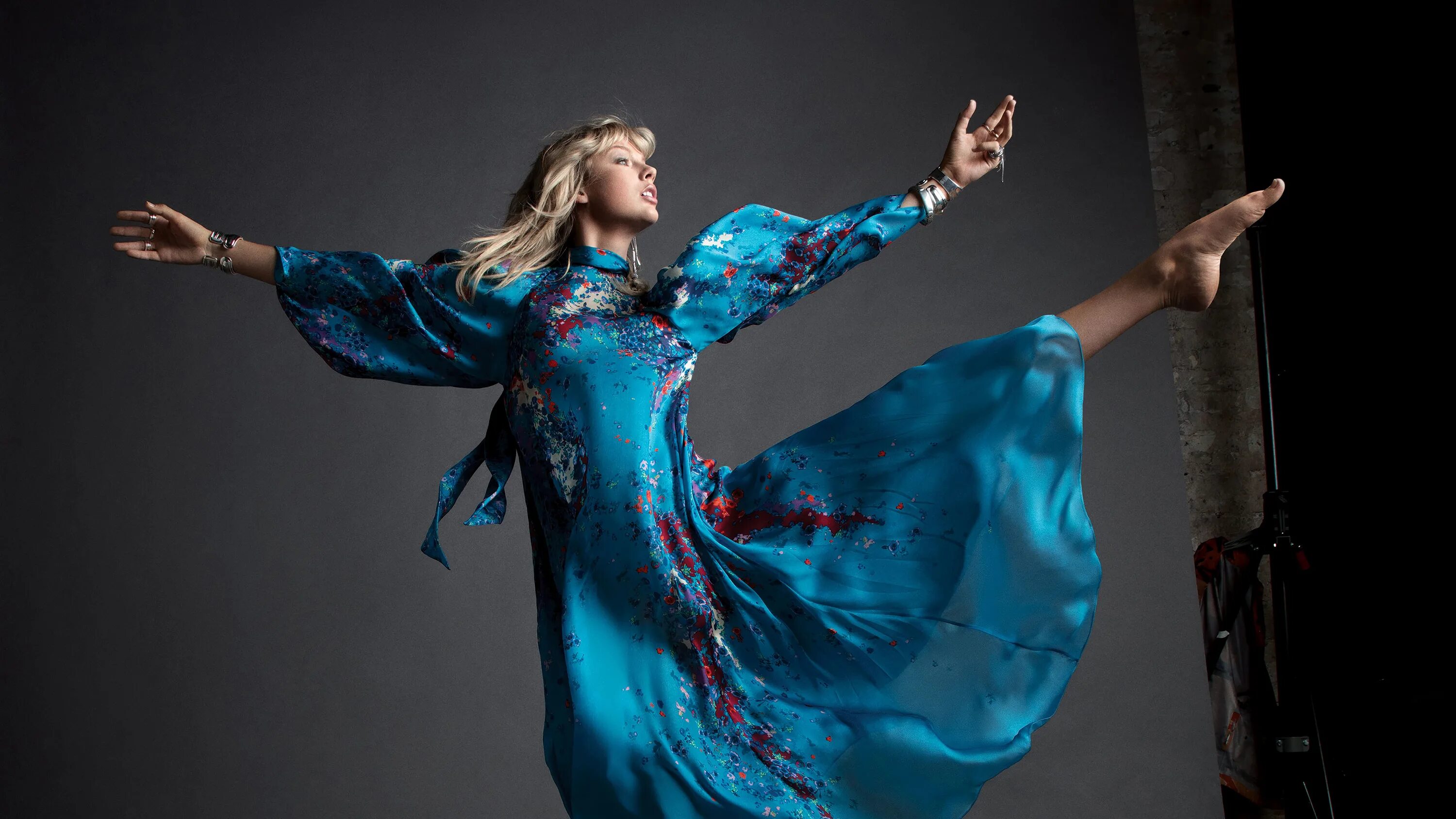 Платье танце фото Платье танце фото: найдено 79 картинок