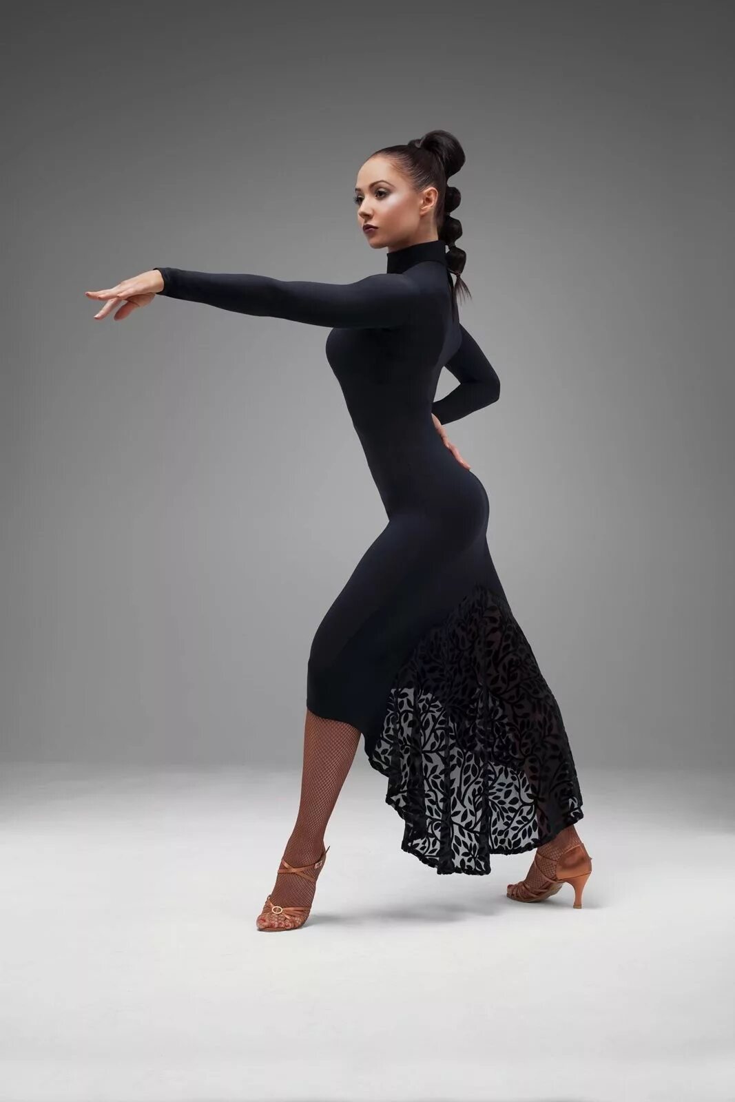 Платье танце фото Chrisanne Lateinkleid - Nirvana - KURZE ZEIT IM ANGEBOT in 2022 Kleider, Das kle