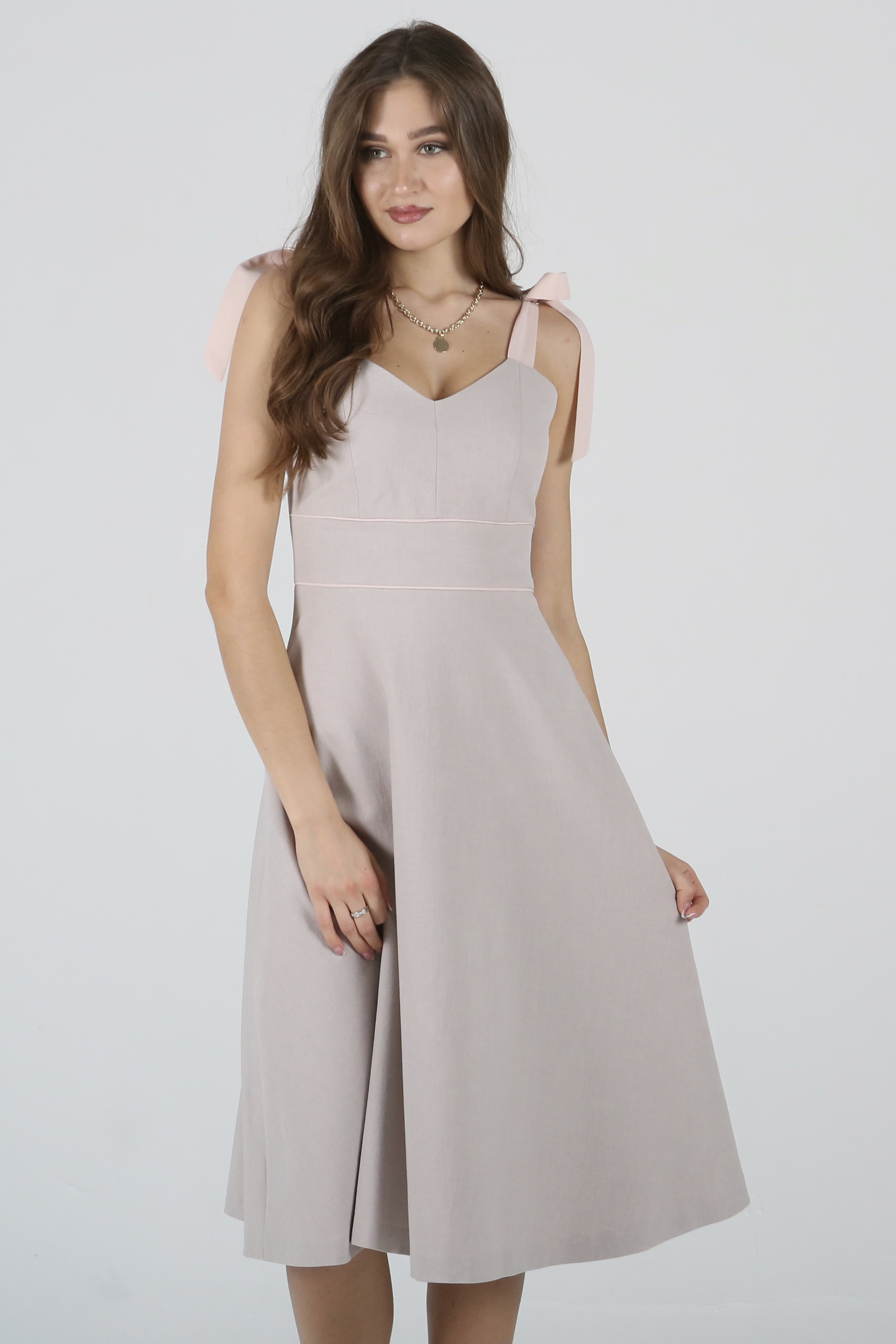 Платье татьяна фото Платье, бретели на завязках "Доминикана" бежево розовая пудра оптом от производи