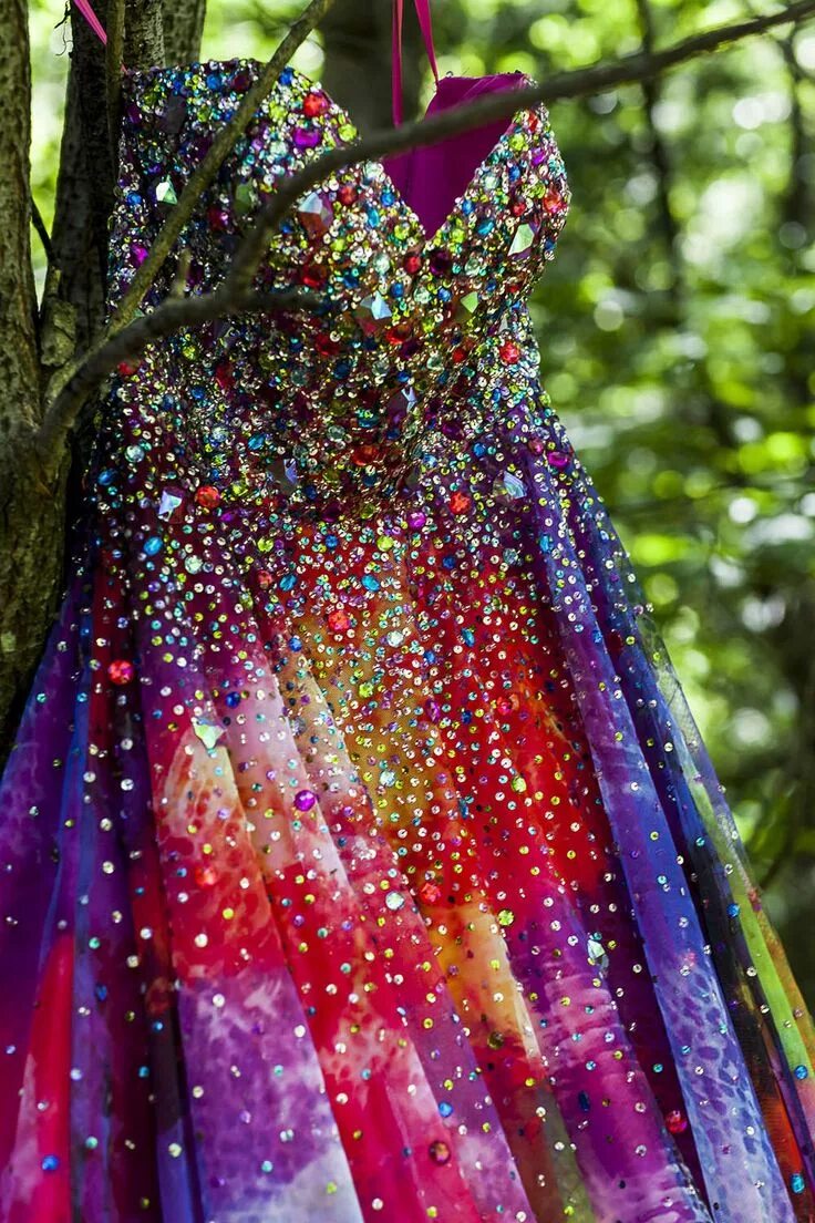 Платье цветные фото Rainbow Summer Camp Wedding: Sara & Joe Rainbow wedding dress, Rainbow dres