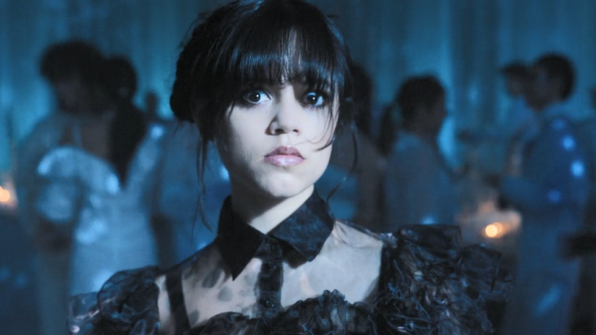 Платье уэнсдей фото Ортега сама придумала вирусный танец из "Уэнсдэй" SM NEWS Дзен