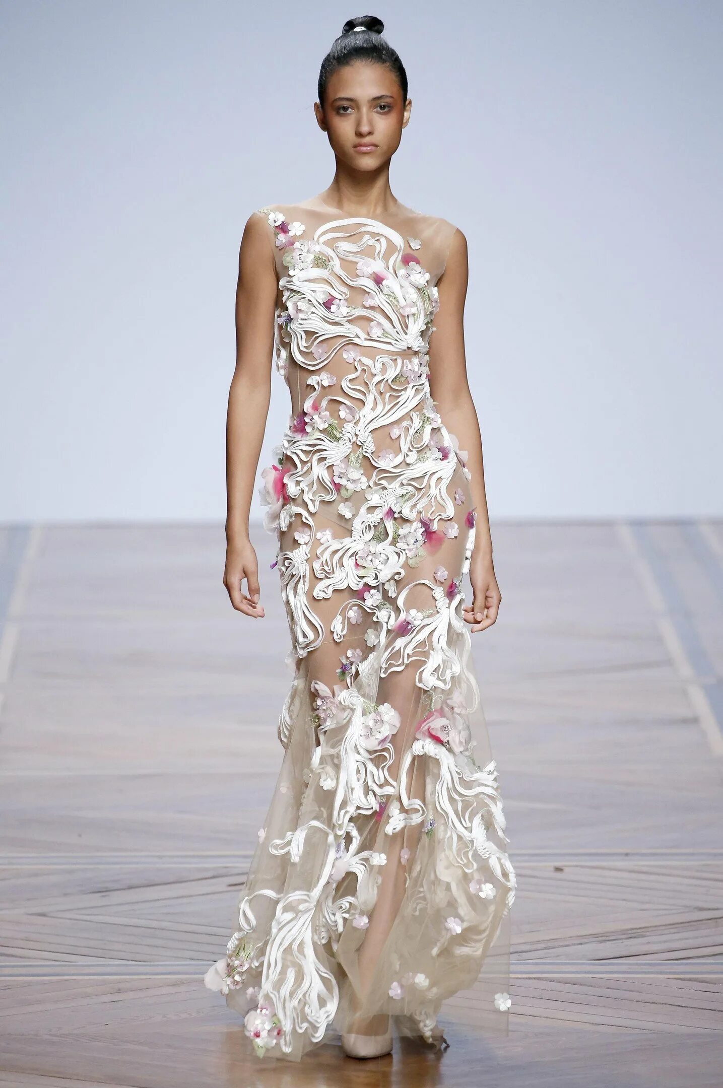 Платье юдашкина фото Платья от Юдашкина (102 фото)