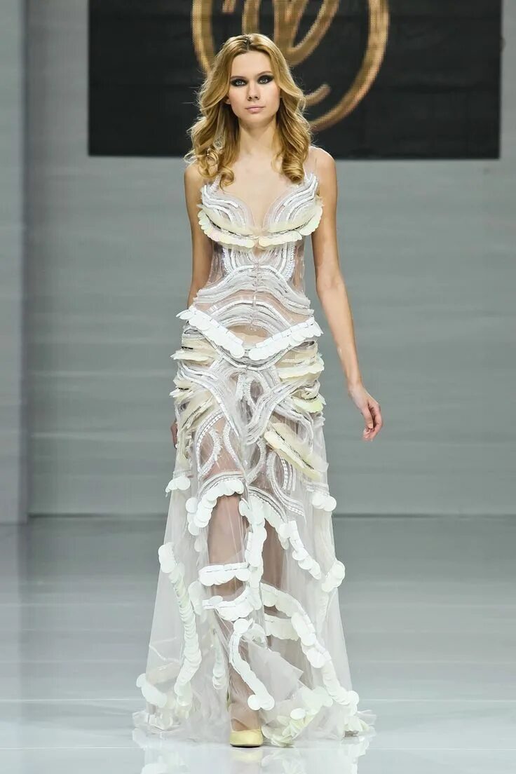 Платье юдашкина фото валентин юдашкин платья - Поиск в Google Мода от кутюр, Модели, Летняя одежда в 