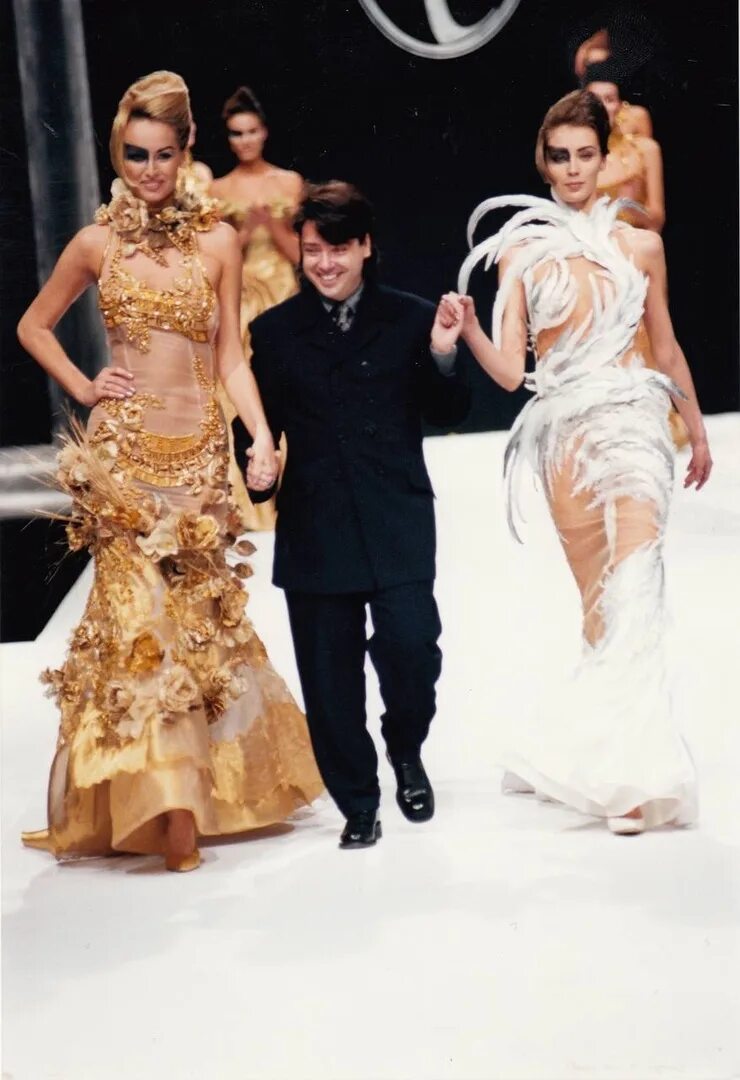 Платье юдашкина фото Кутюр по-русски - Валентин Юдашкин * DESIGNERS FROM RUSSIA ДИЗАЙНЕРЫ ИЗ РОССИИ