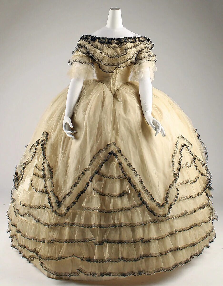 Платья 19 века фото Ball gown American or European The Metropolitan Museum of Art