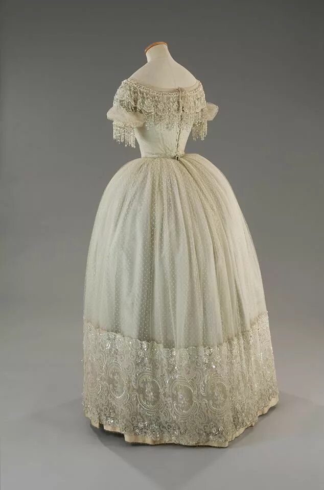 Платья 19 века фото россия Бальные платья XIX века: История рукоделия в журнале Ярмарки Мастеров Historical