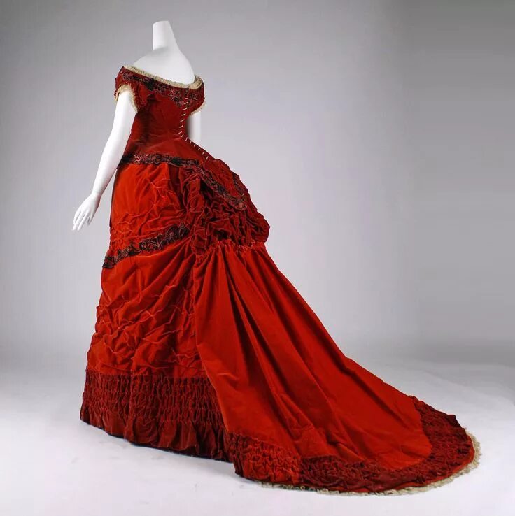 Платья 19 века фото женские бальные Ball Gown, Elise: ca. 1875, British, silk, cotton. Historical dresses, Vintage d