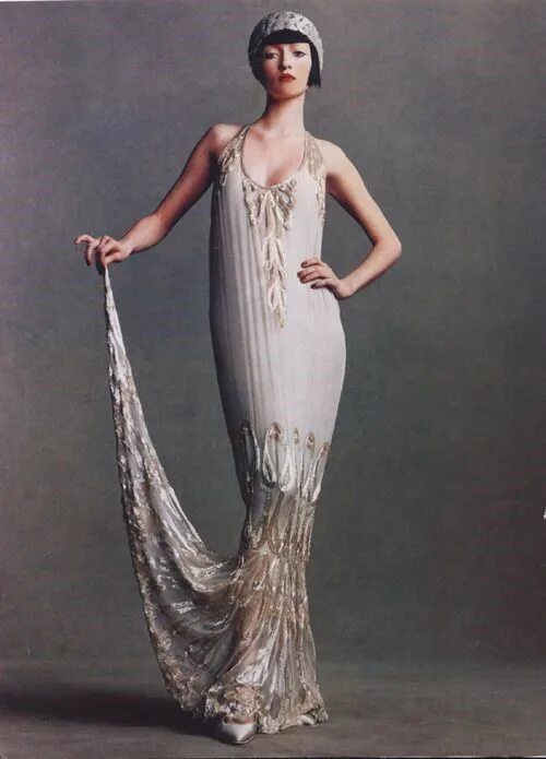 Платья 20 годов фото This kind of reminds me of the flapper dress from the '20s 1920s fashion, 20s fa