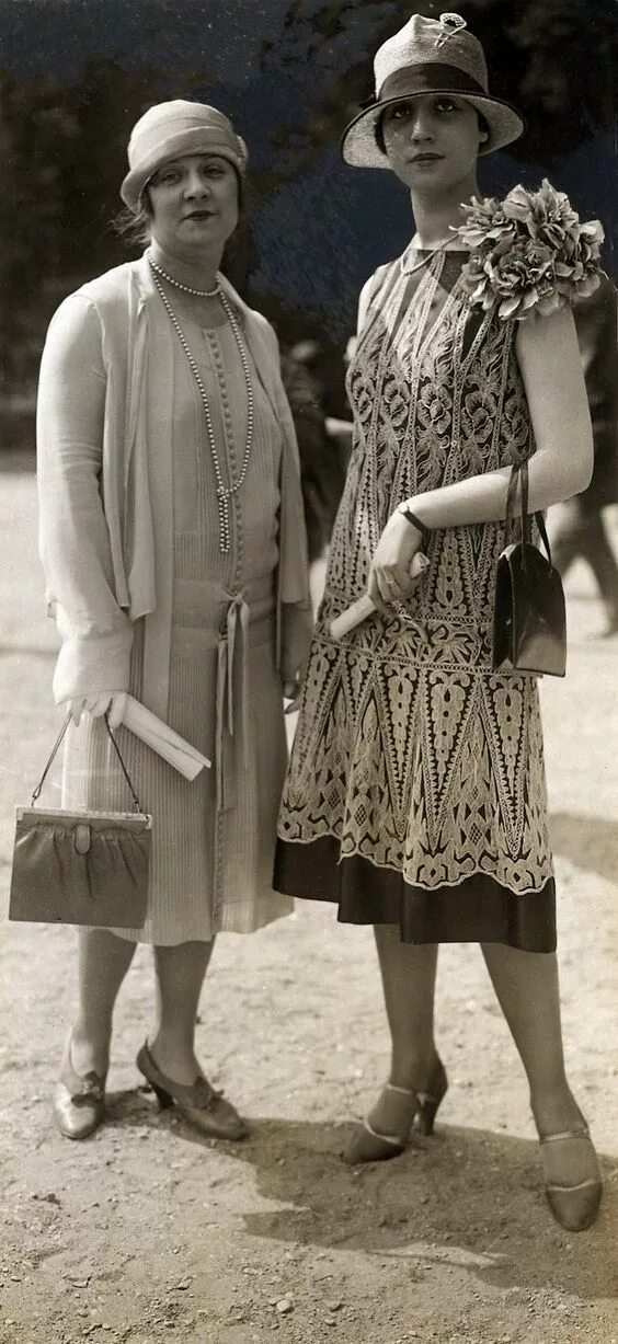 Платья 20 годов фото Fatos e fotos da moda entre 1910 a 1920 - Blog da Mari Calegari 1920s fashion, S