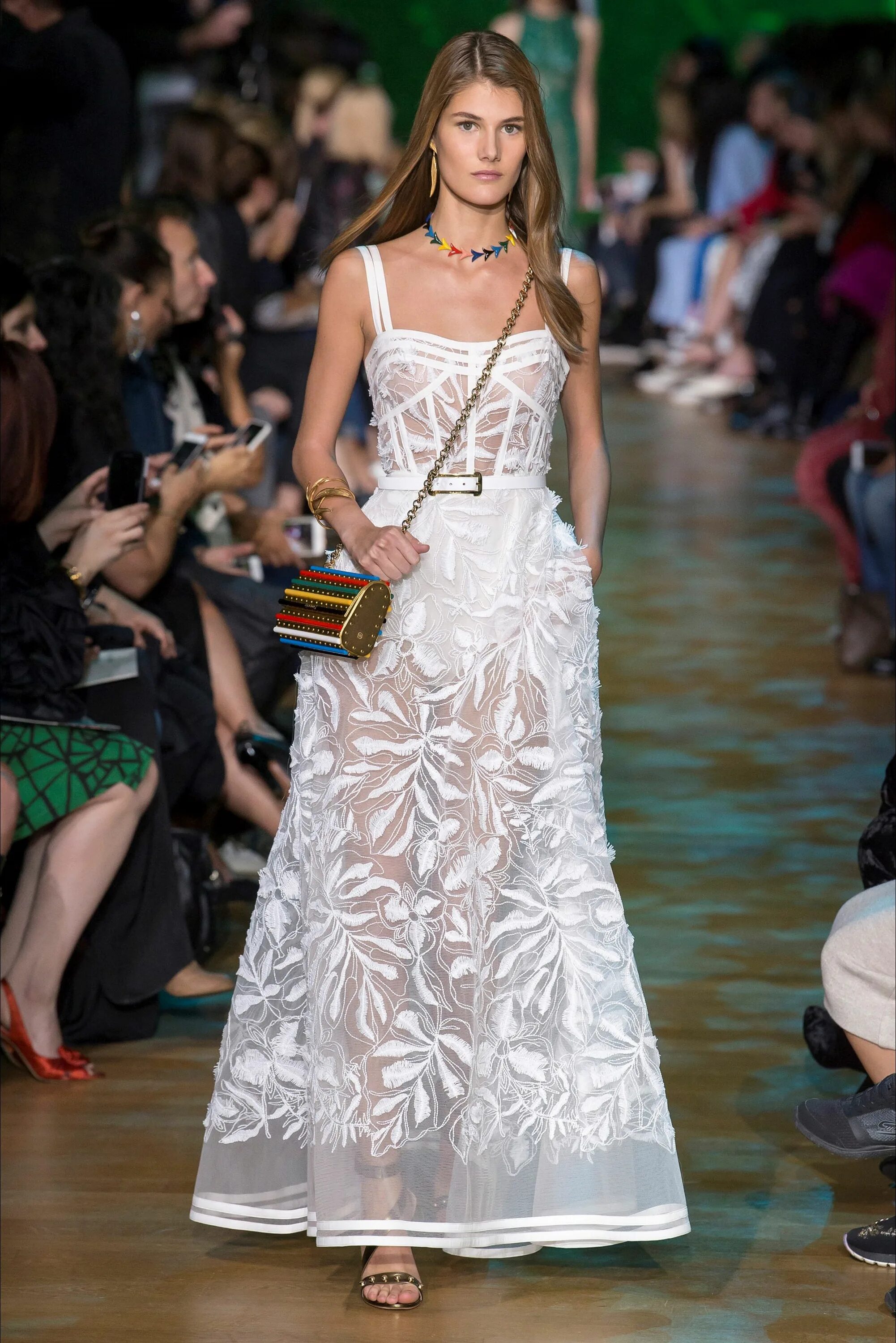 Платья 2019 года модные тенденции Elie Saab, Paris, S/S 2018 Elie saab spring, Fashion, Fashion show