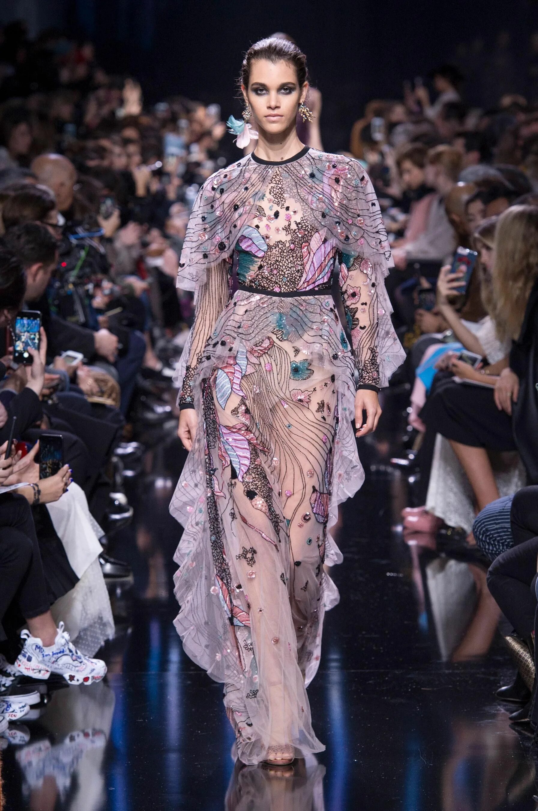 Платья 2019 года модные тенденции Défilé Elie Saab Automne-hiver 2017-2018 Prêt-à-porter Thời trang, Thời trang nữ