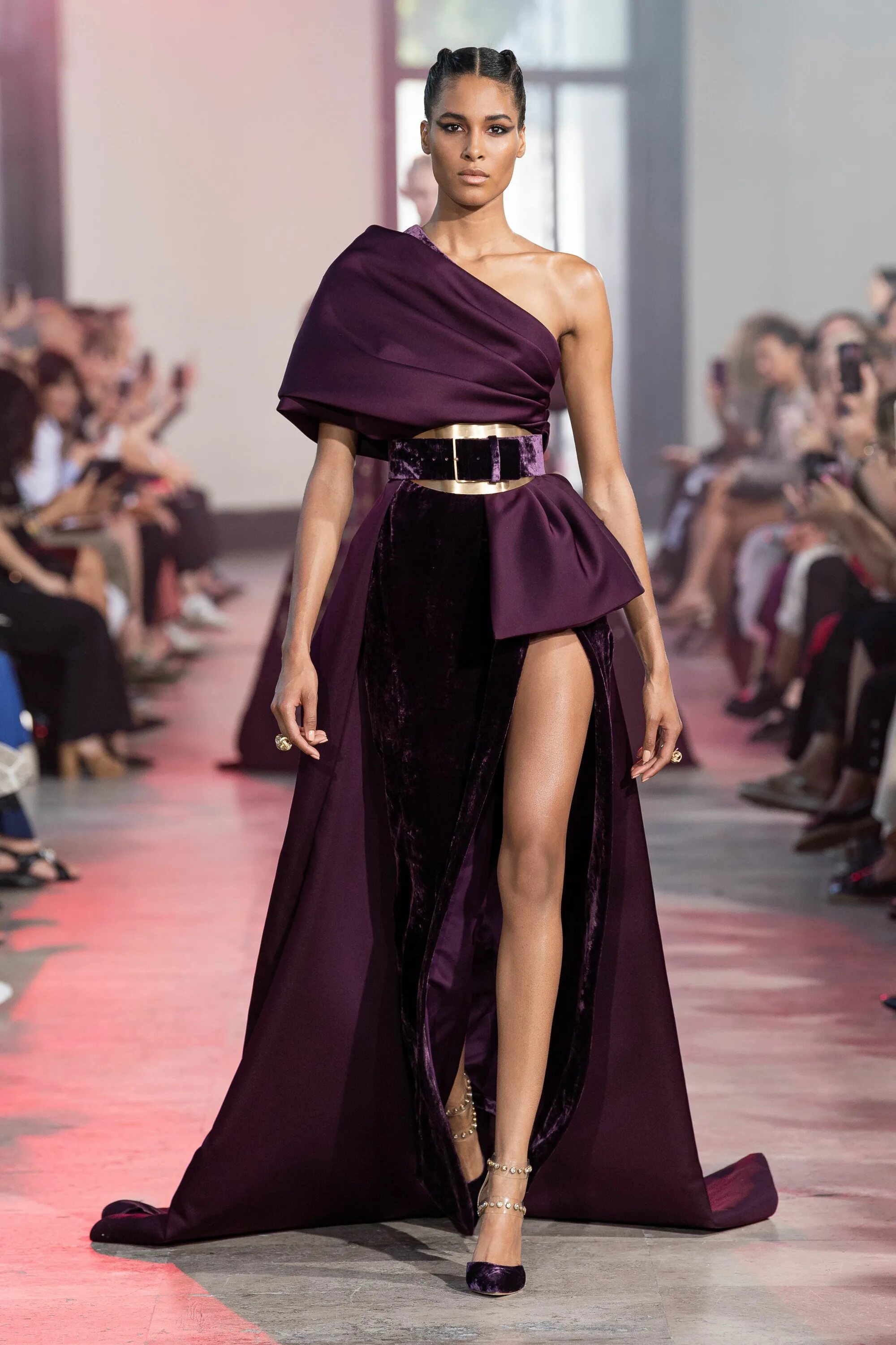Платья 2019 года модные тенденции ELIE SAAB Haute Couture Autumn Winter 2019-20 Elie saab couture, Couture fashion