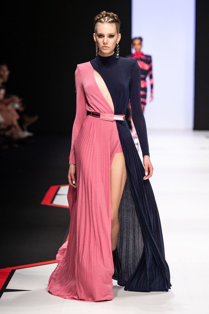 Платья 2020 года фото Elisabetta Franchi Prêt-À-Porter Automne-Hiver 2019 - tendances mode, beauté, ma