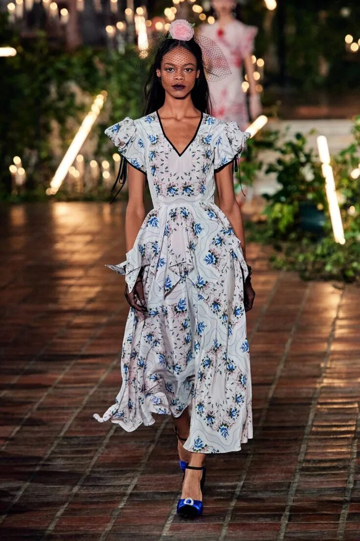 Платья 2020 года модные тенденции Rodarte Fall 2020 Ready-to-Wear Collection - Vogue Autumn fashion, Ready to wear