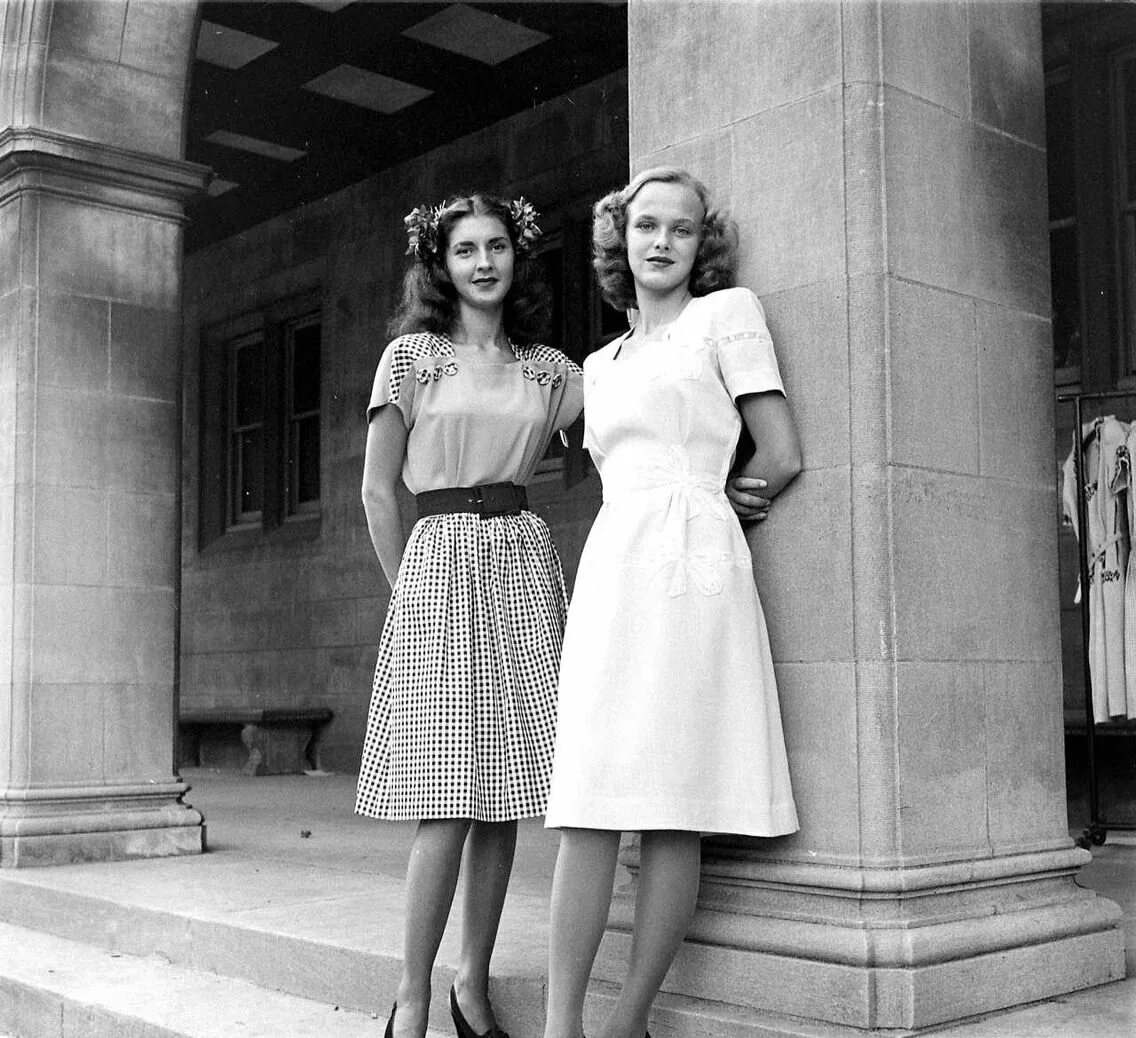 Платья 40 годов фото 1944, Washington University #1940s #40s #1940sfashion #vintage #ww2 #wartime #fa