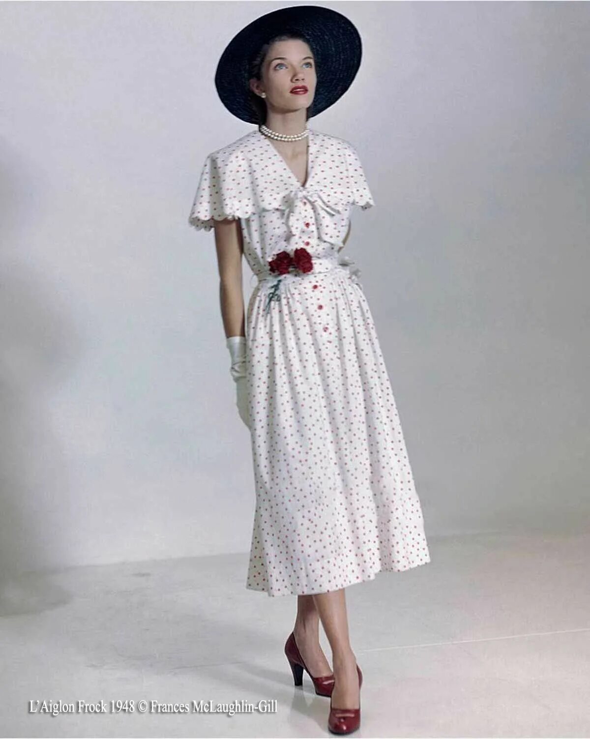 Платья 45 годов фото 1940's Fashion - America vs Dior New Look 1947 1940s fashion, Fashion, Fashion p