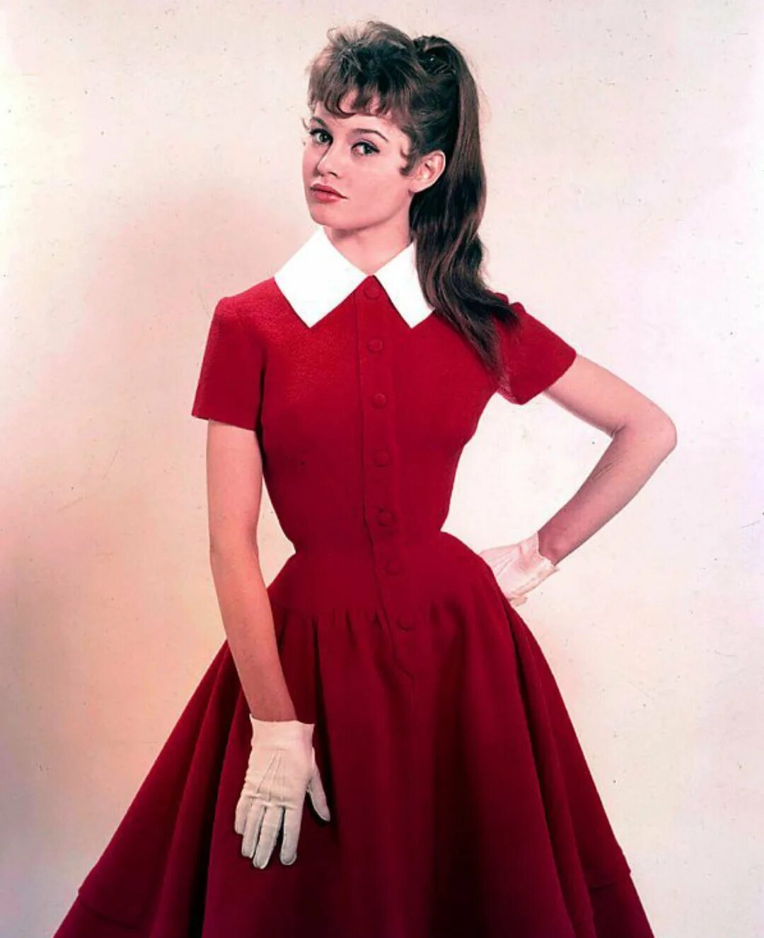 Платья 60 х годов фото Pin by Mirella Perroni on ♥ B. Bardot ♥ 1950s fashion, Vintage dresses, Fashion 