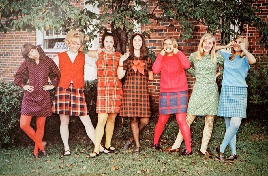 Платья 90 годов фото Pin on 2020 Vision Board