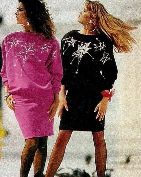 Платья 90 годов фото женские Look Becky, is that a sale at the mall!?! #letsgotothemall #retrofashion #sweate