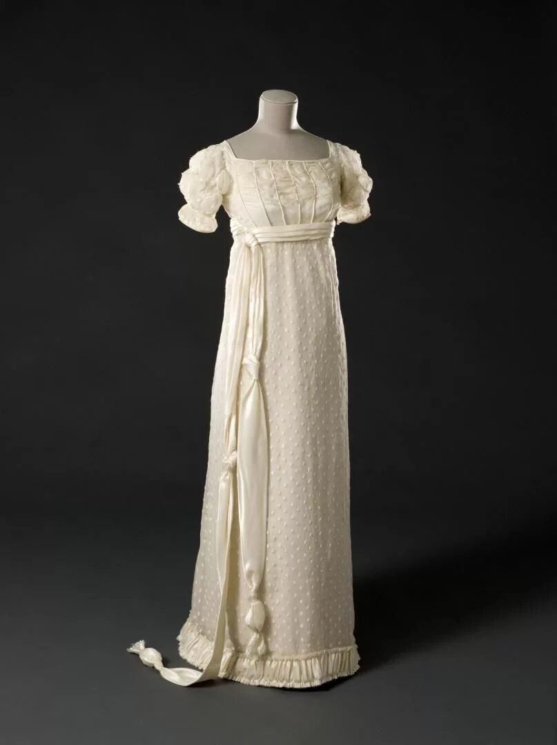 Платья ампир фото Dress, 1819 From the Palais Galliera, Musée de la Mode de la Ville de Paris Lace