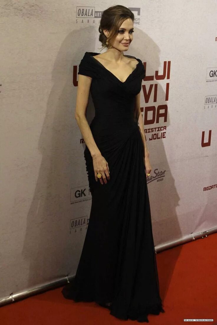 Платья анджелины фото Pin en Angie Vestidos de glamour, Vestidos versace, Angelina jolie