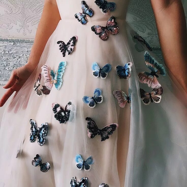 Платья бабочка фото Премиум Ателье - NIKAMODA on Instagram: "В наличии ✂ ️Невероятно красивое корсетн
