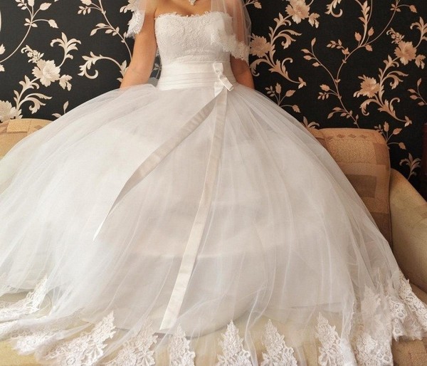 Платья брянск фото и цены Свадебное платье б.у р 44 46 48 купить, цена: 18000.00 руб Объявление в разделе 