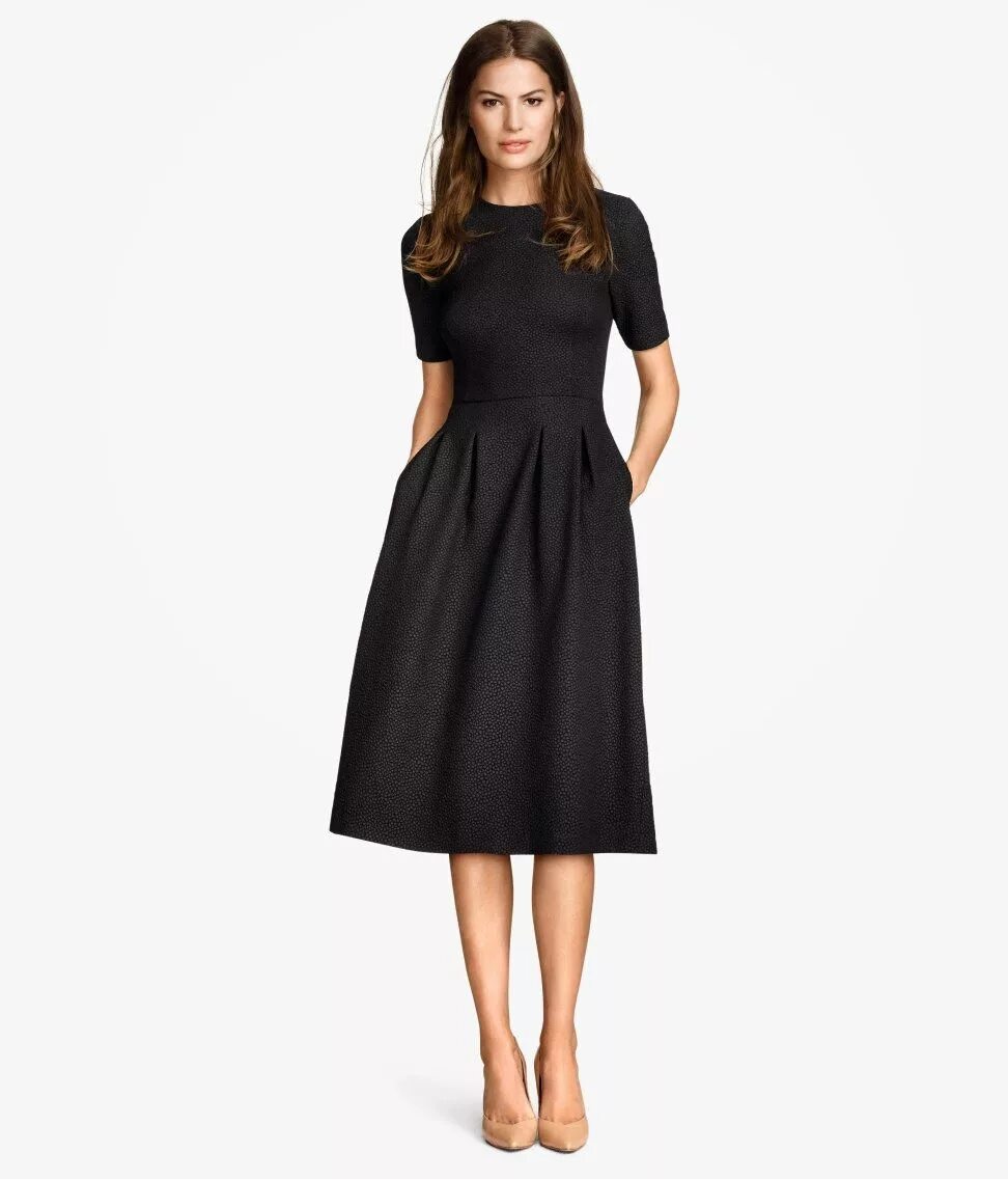Платья длиной миди фото Black Midi Dress Finds Glam dresses, Trendy dresses, Textured dress