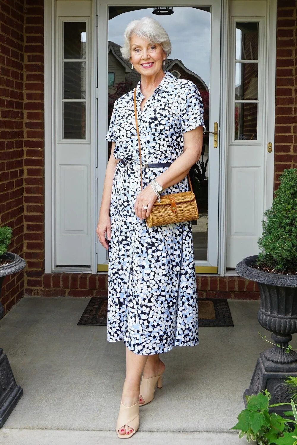 Платья для 60 летних фото Dress Styling Options - SusanAfter60.com Stylish short dresses, Over 60 fashion,