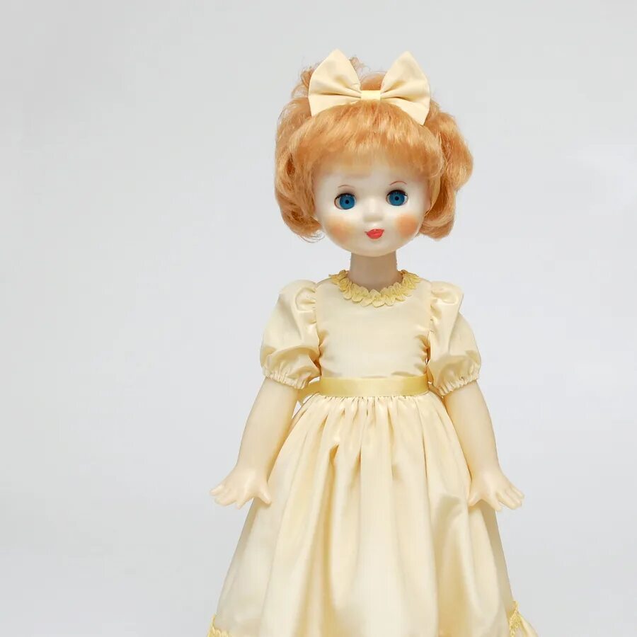 Платья для куклы ссср фото Одежда для советской куклы по мотивам старого кино