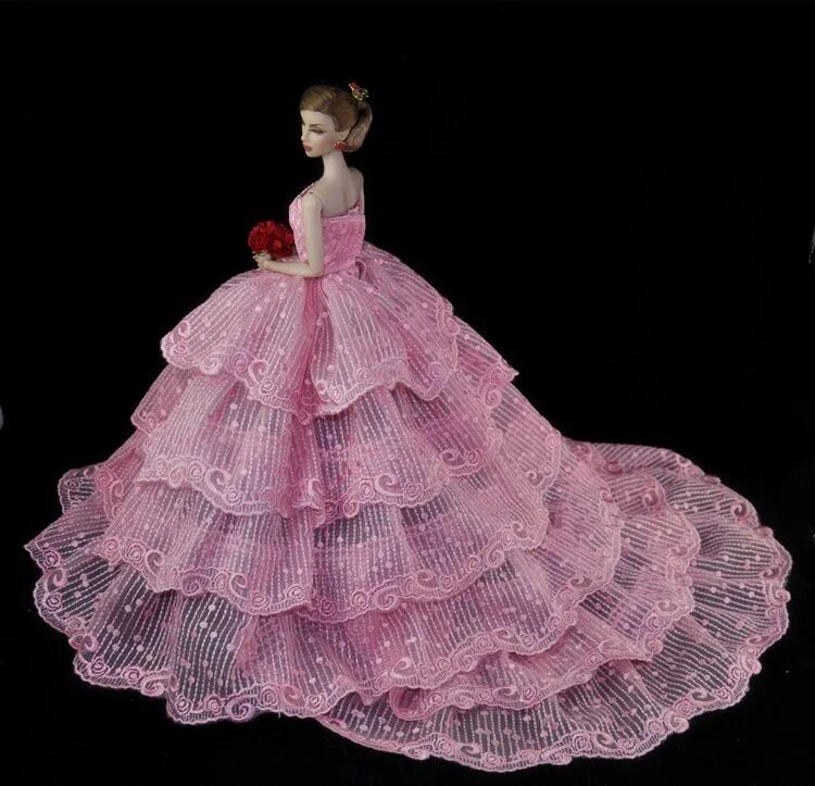 Платья для кукол фото Pin på Dolls Dockor