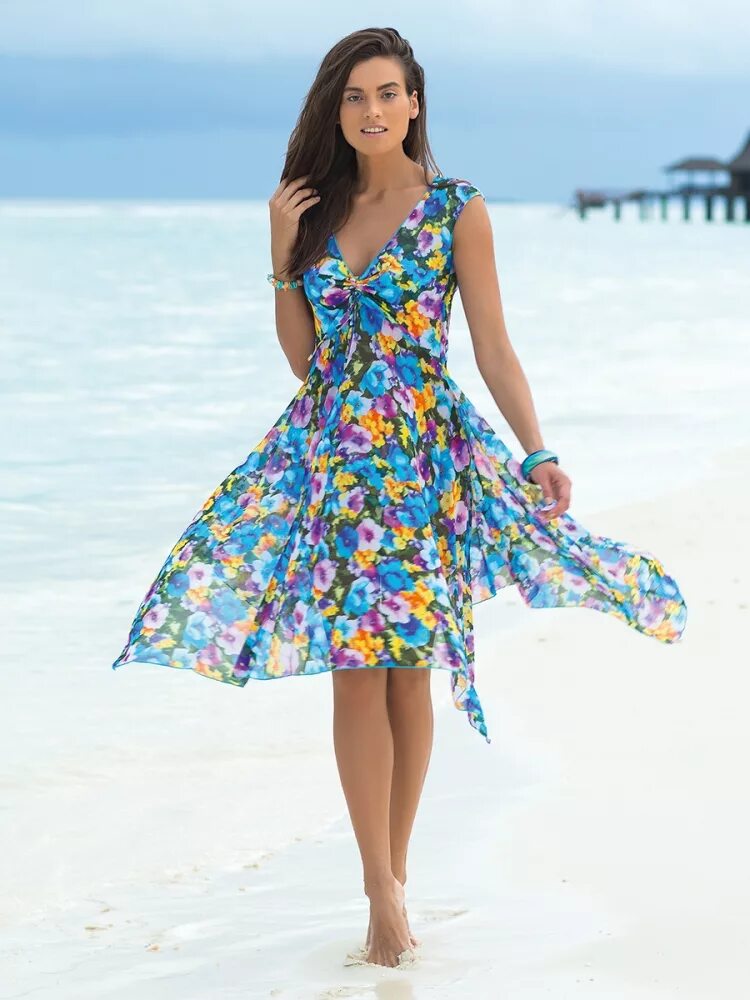 Платья для лета фото Я сарафан объявляю заманчивым чудом, - это оно по-над летом парит!