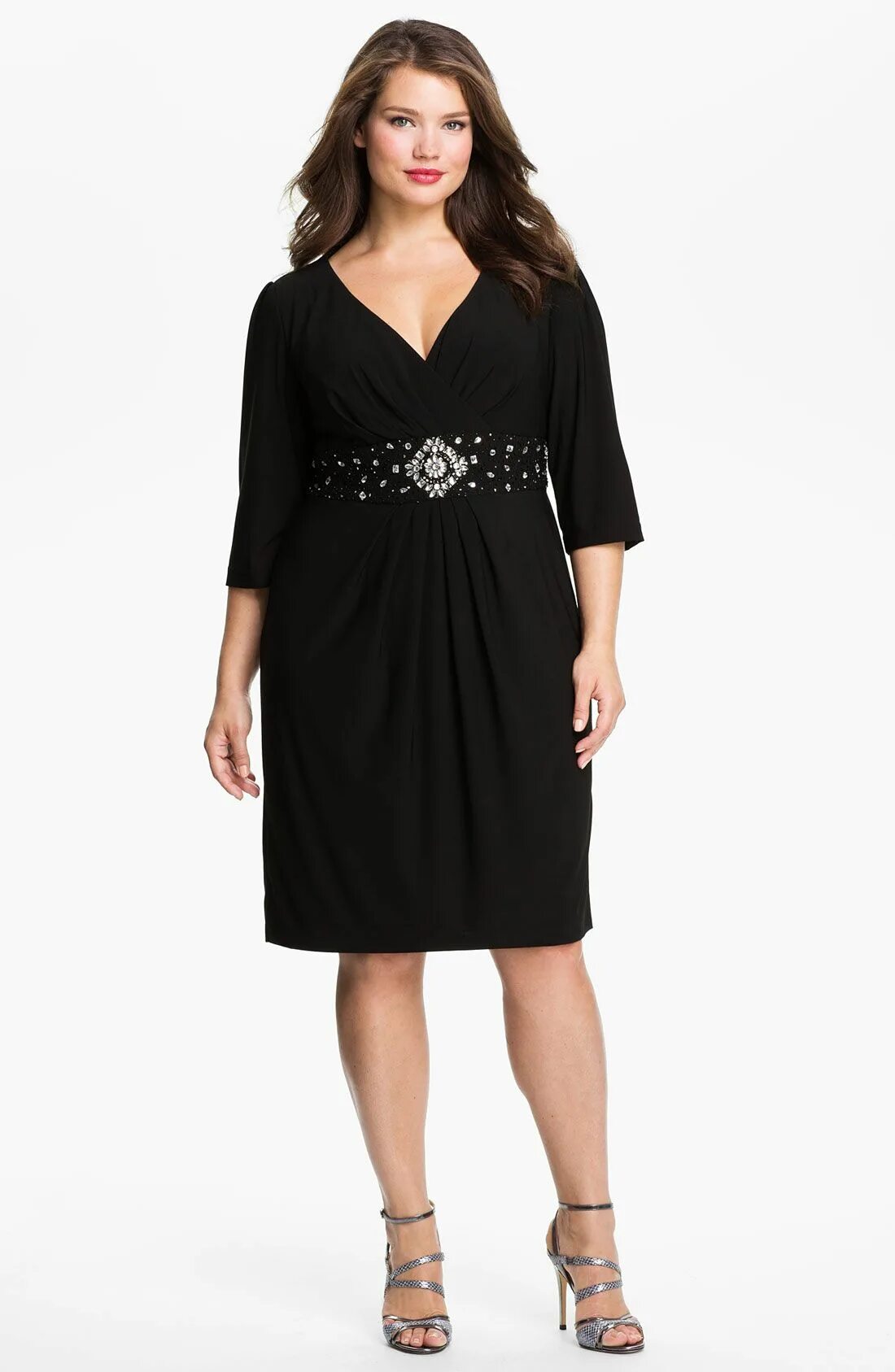 Платья для маленьких женщин фото Фасоны платьев для полных маленьких женщин