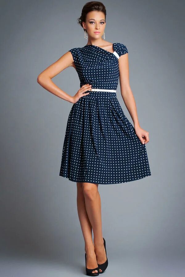 Платья для маленьких женщин фото П-292НазваниеПлатье Соблазн Платья. Одежда для женщин