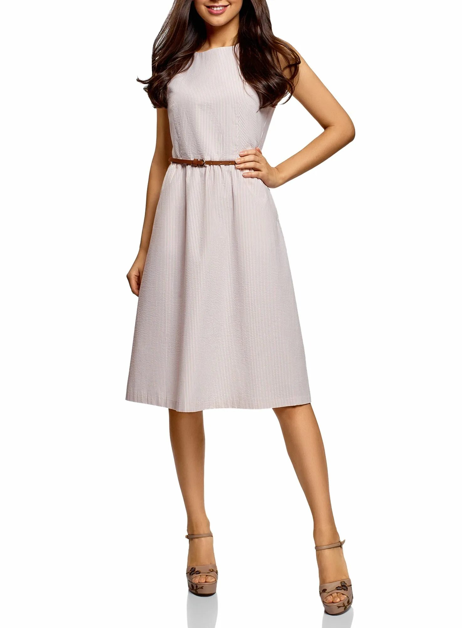 Платья для невысоких фото Платье oodji, Ultra, бежевый + кремовый местный, 12C13008-2/42583/3710S_1434415 