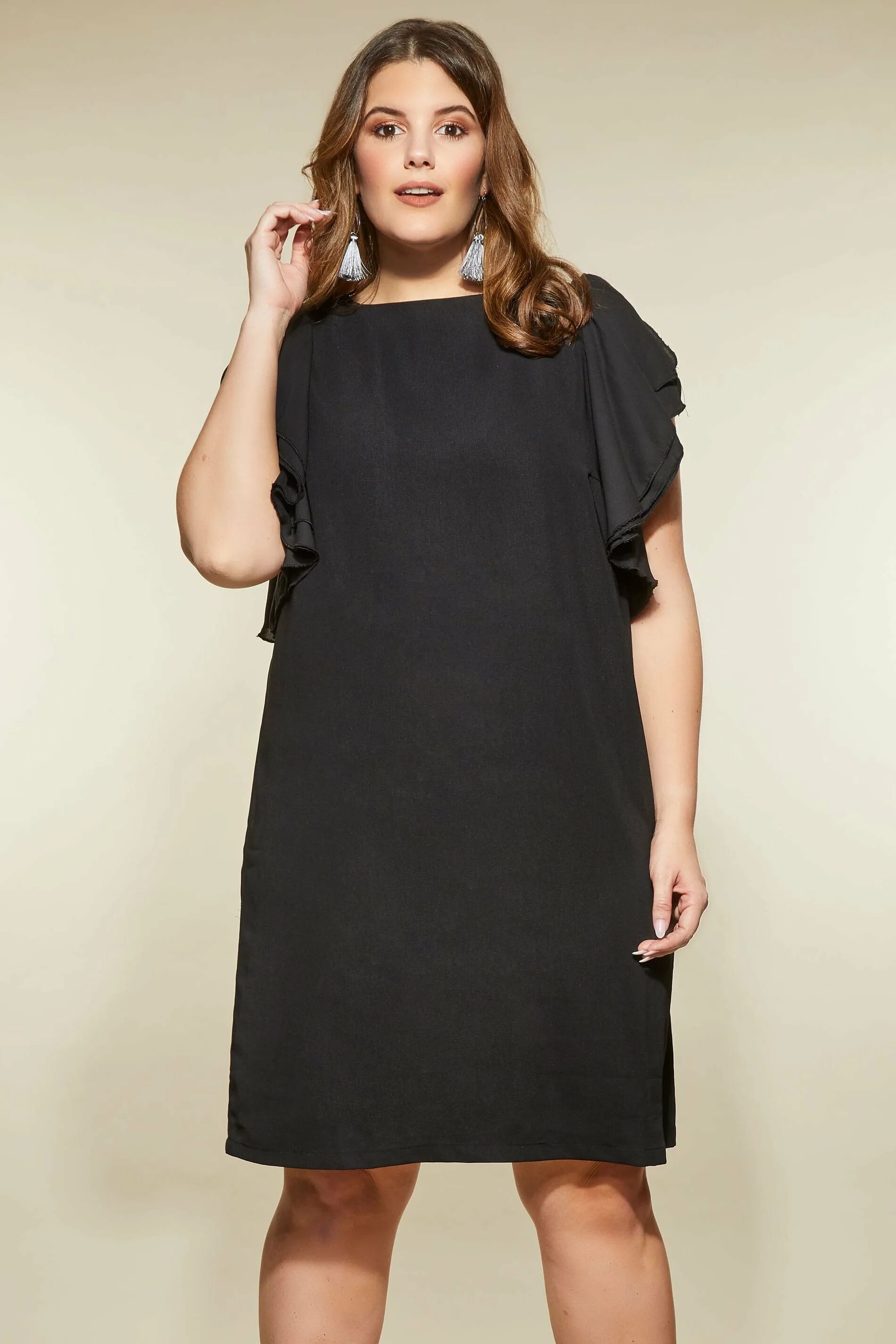 Платья для полных с рукавом фото Платья с рукавами для полных женщин: найдено 84 картинок