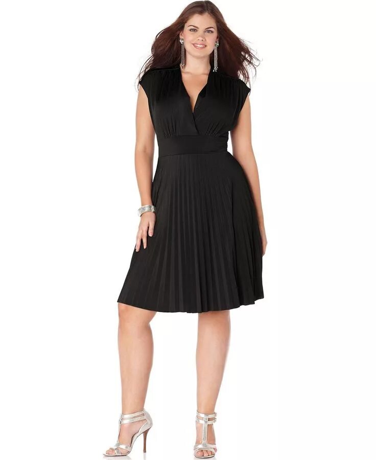 Платья для женщин маленького роста фото Exclusivos vestidos de fiesta para gorditas Moda y Tendencias Plus size outfits,