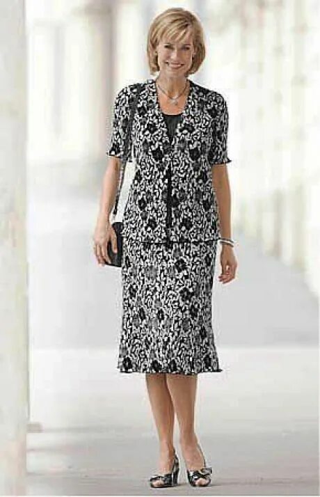 Платья для женщин после 60 фото Стильные пенсионеры Платье с коротким рукавом, Платья, Модели