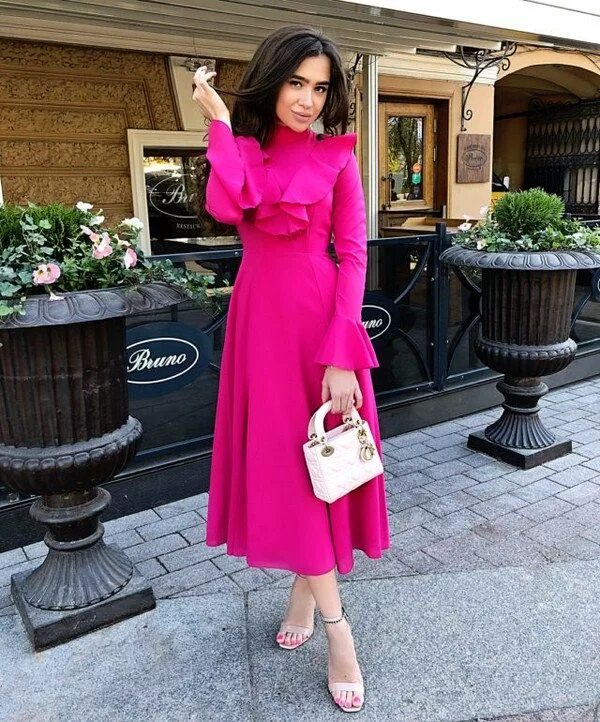 Платья для женщин стильные фото модные Модные платья 2024-2025 - тренды платьев, новинки, принты Pink long dress, Dress