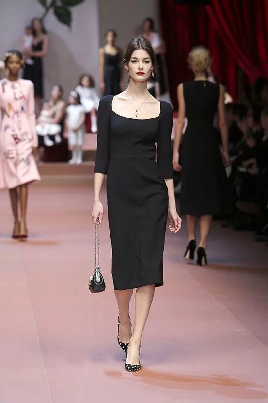 Платья дольче габбана фото Dolce & Gabbana Fall 2015: Motherly Dress, Eternal Style Fashion, 2016 fashion, 